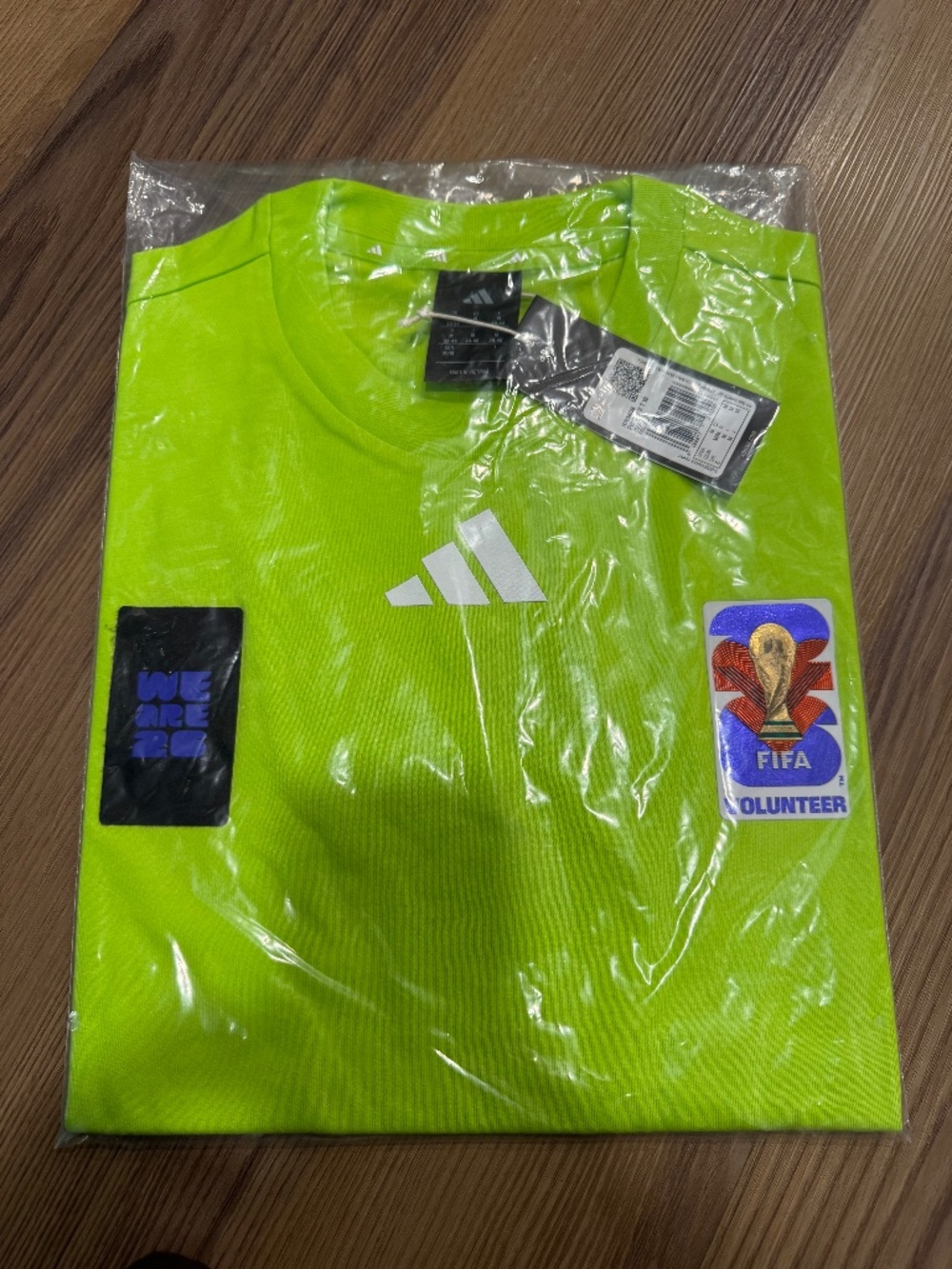 NWT ADIDAS FIFA WORLD CUP 2026 Exclusive Volunteer Tee Tshirt Womens M new